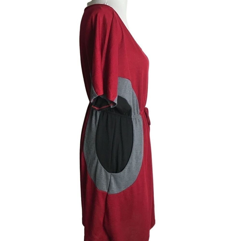 2X Womens Love Delirious Los Angeles Colorblock Red, Black And Gray Dress - Picture 3 of 12